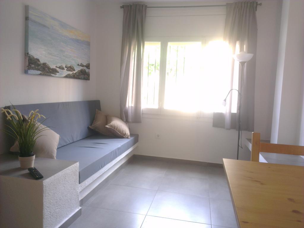 Apartaments La Riera Roses Værelse billede